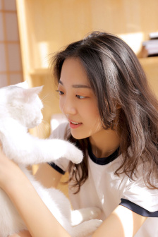 明明不喜欢电影